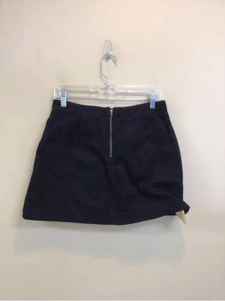 BDG SIZE LARGE Ladies SKIRT