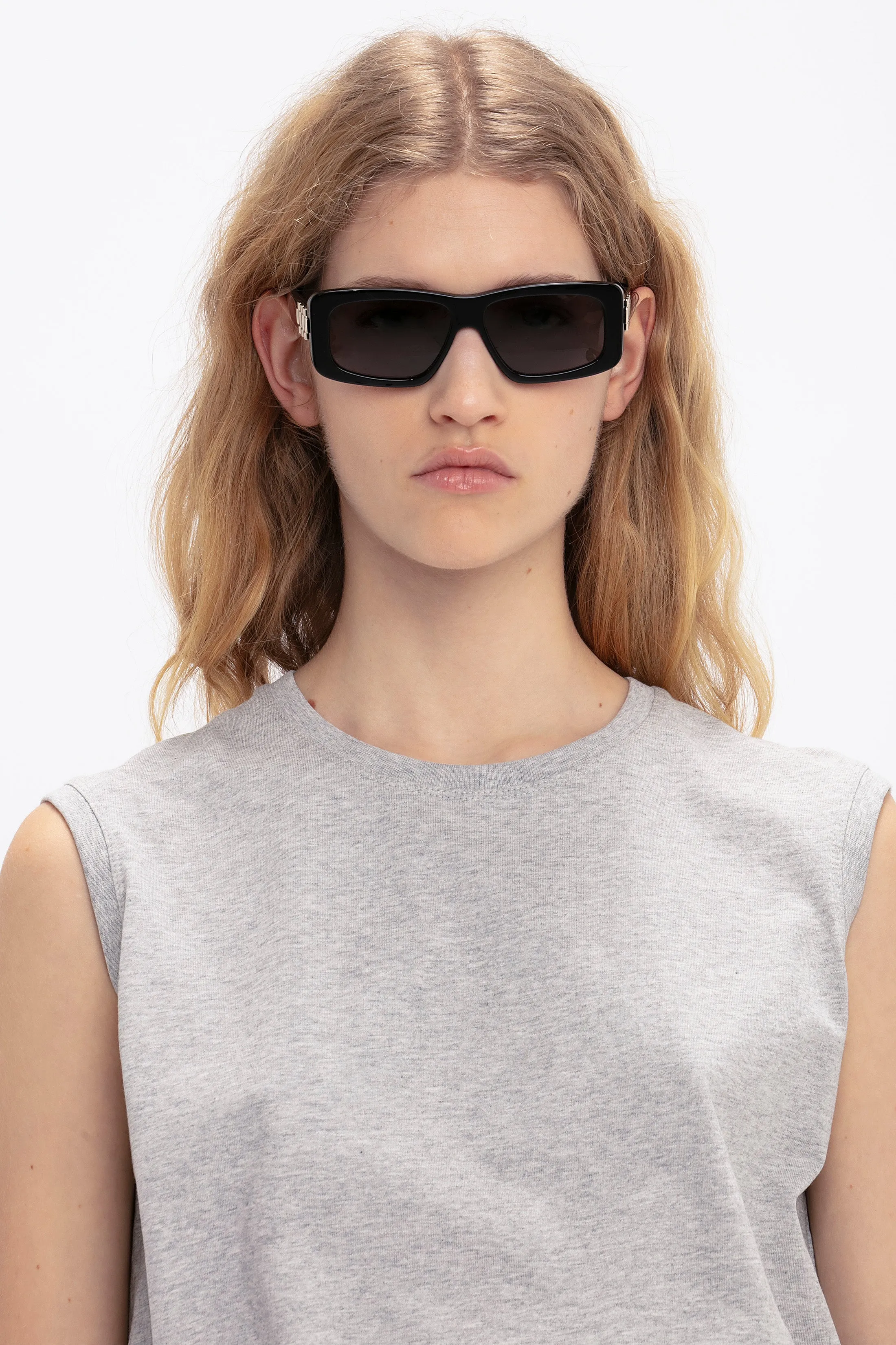 Chain Detail Rectangular Frame Sunglasses In Black