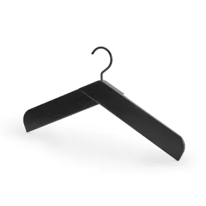 FRITZ HANSEN | SKAGERAK | COLLAR COAT HANGER | BLACK