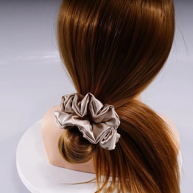 Large Silk Scrunchie Fluffy - Taupe