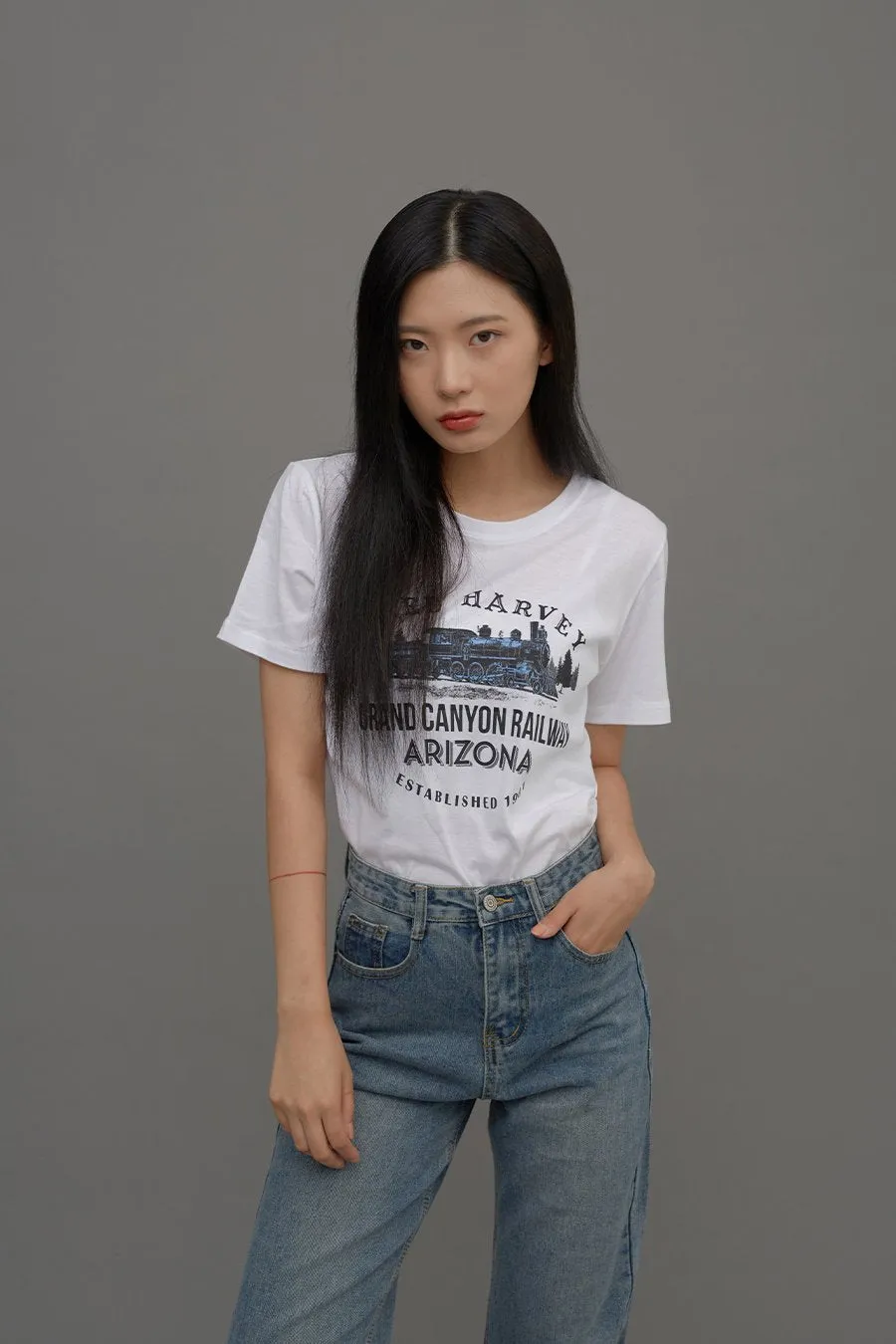 Straight Leg Jeans CM6